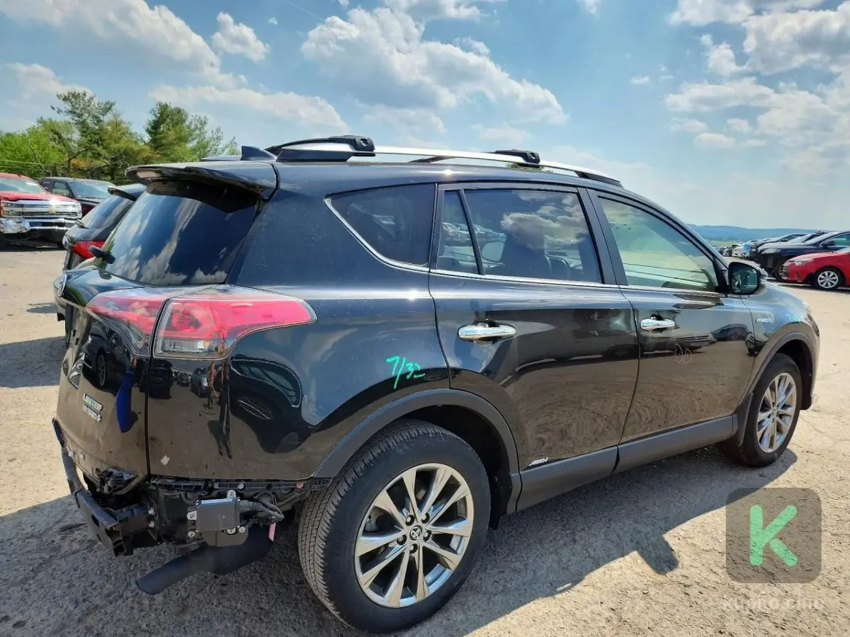 Toyota RAV4 2018 (Automată) - Toyota RAV4 2018 - Chișinău - Изображение 3 из 11