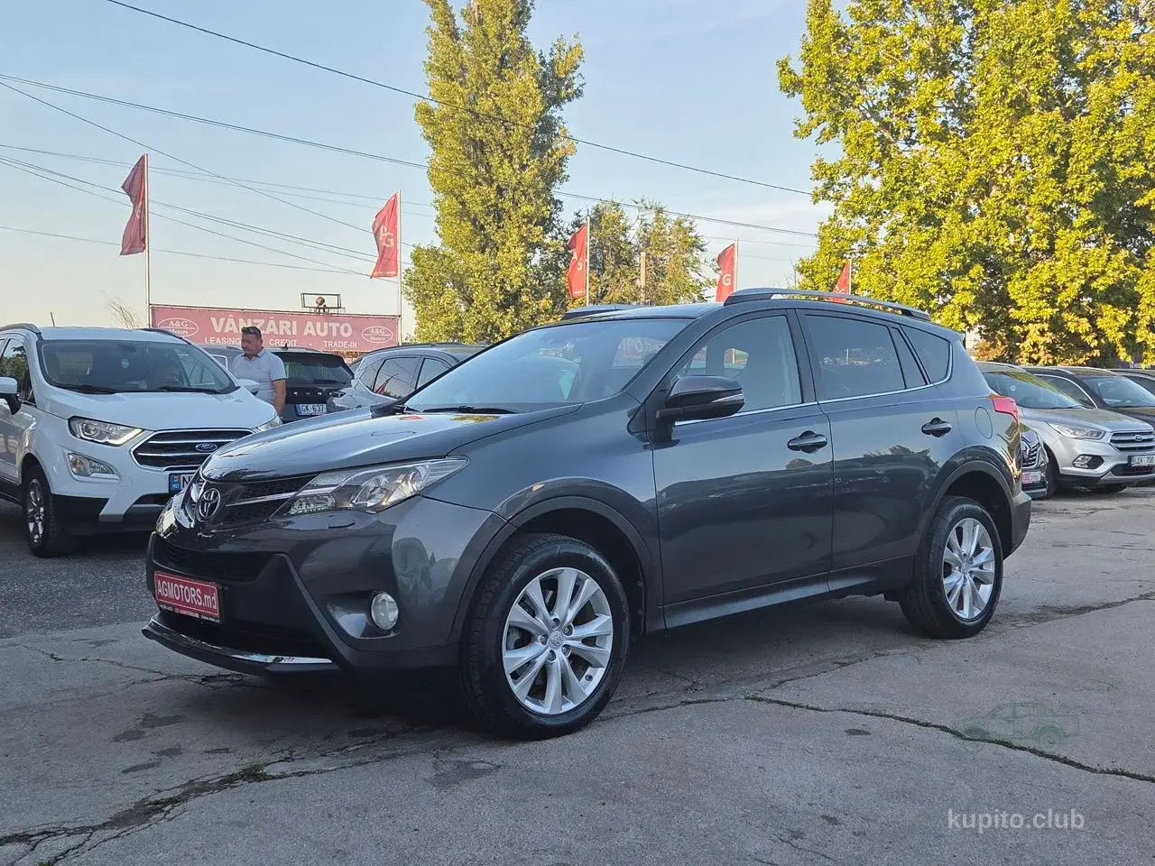 Toyota RAV4 2014 (Automată) - Chișinău - Imagine 1 din 5