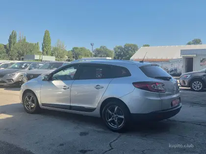 Renault Megane 2011 (Manuală) - Renault Megane 2011 - Chișinău - Imagine 4 din 19