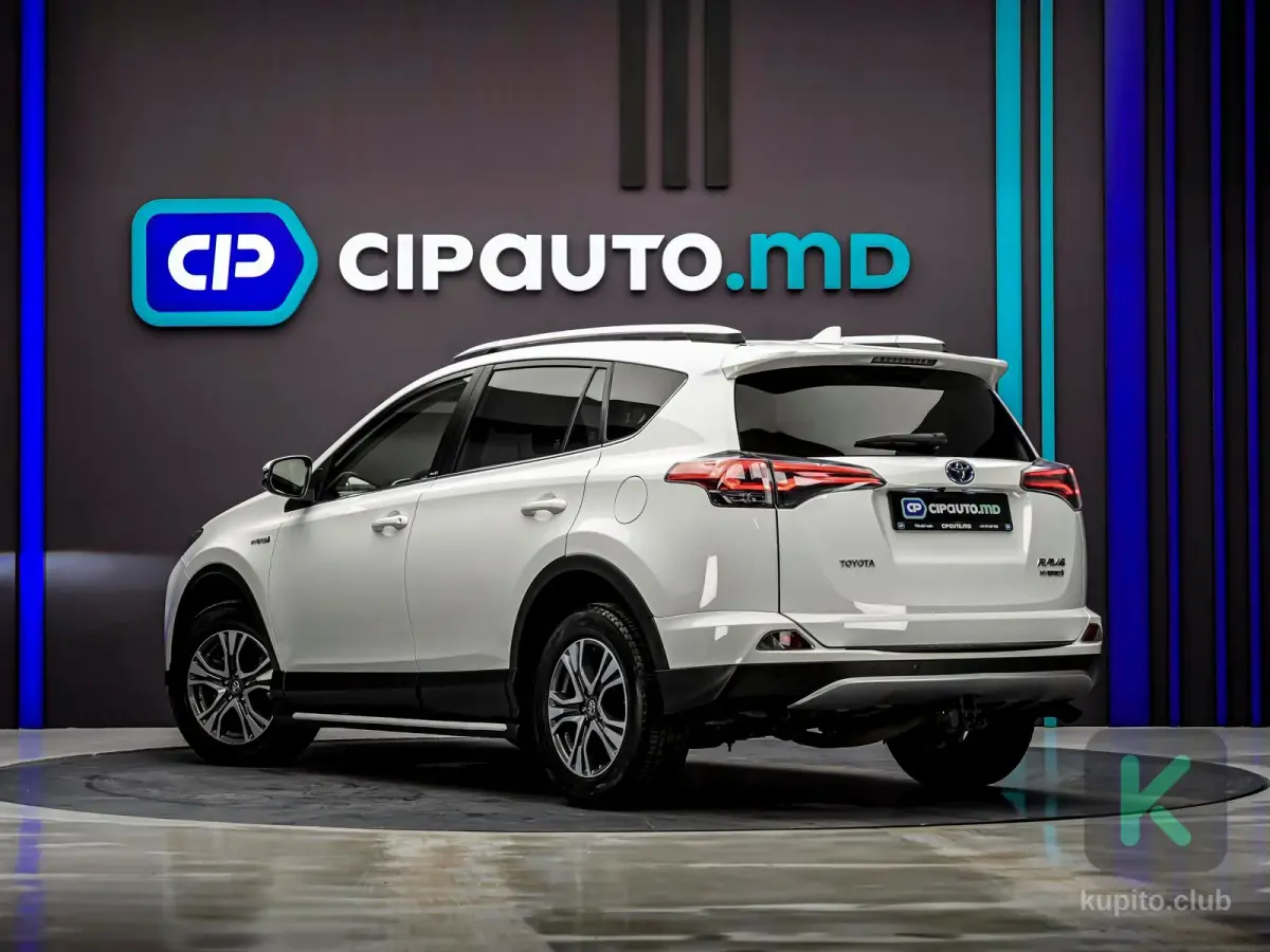 Toyota RAV4 2017 (Automată) - Toyota RAV4 2017 - Chișinău - Изображение 2 из 13