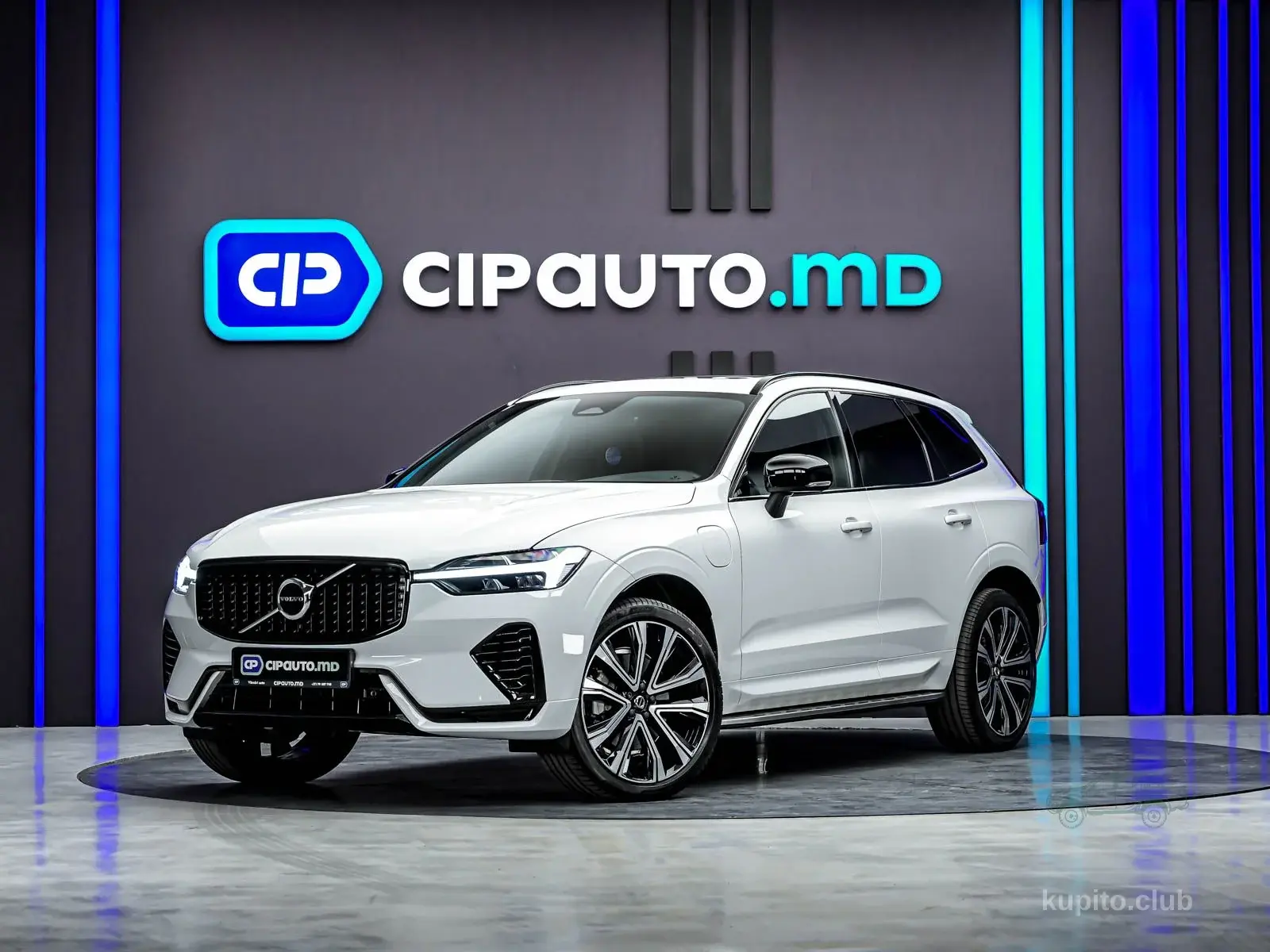 Volvo XC60 2021 (Automatic) - Chișinău - Image 1 of 5