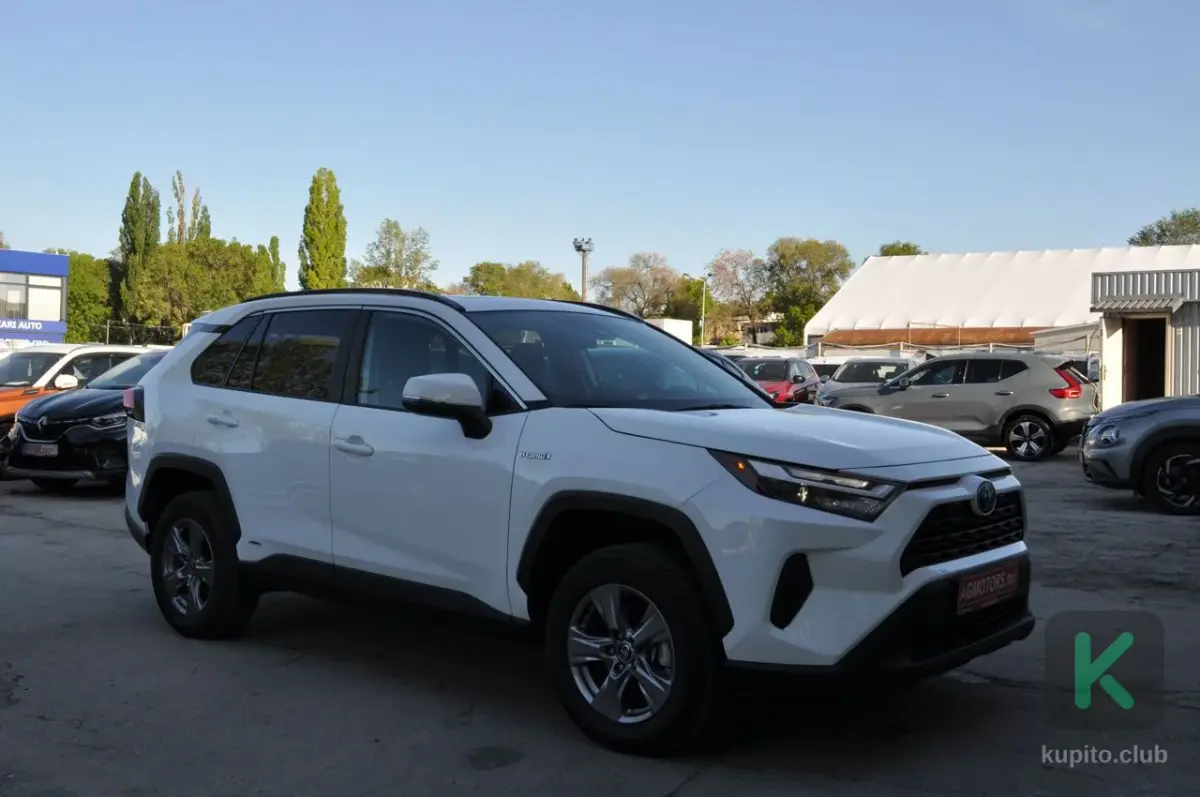 Toyota RAV4 2024 (Automată) - Toyota RAV4 2024 - Chișinău - Изображение 3 из 19
