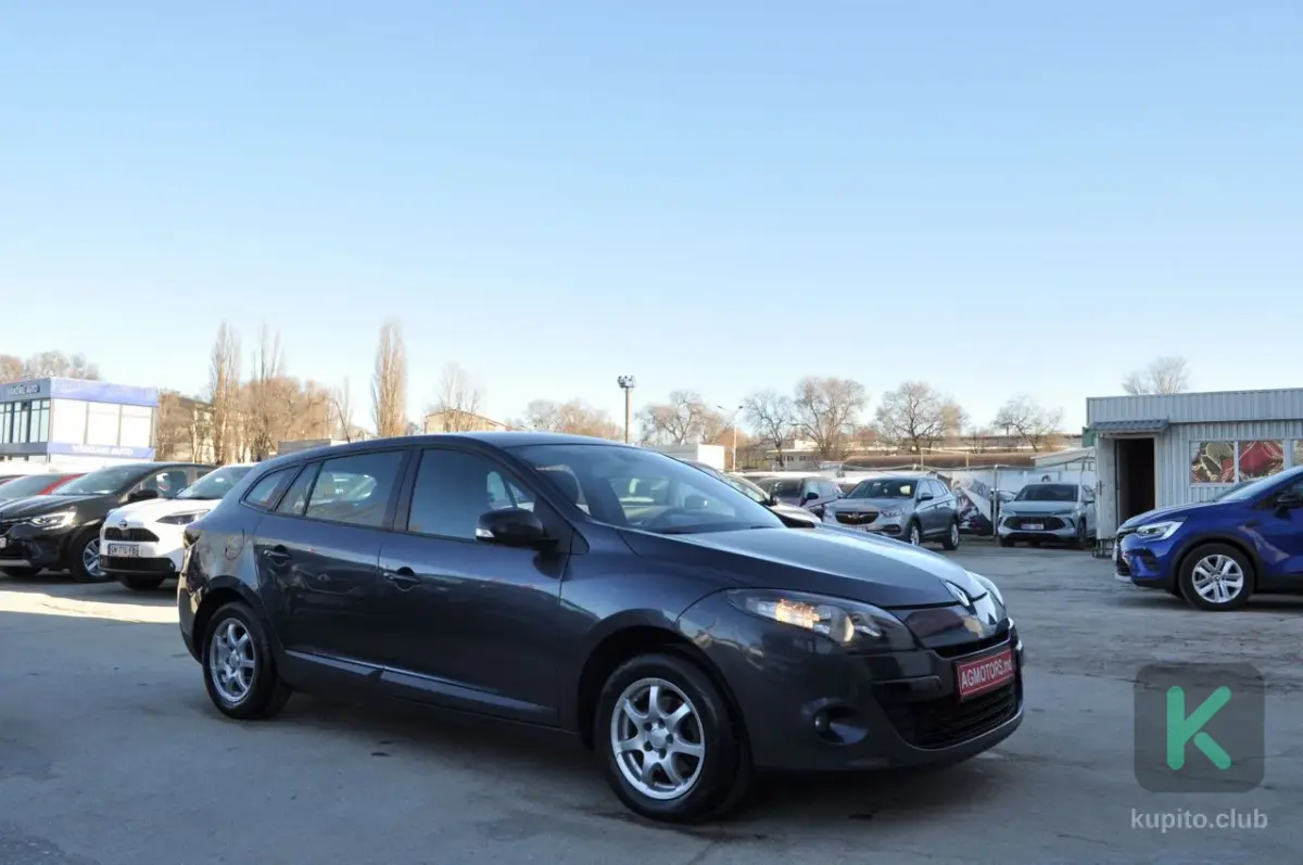 Renault Megane 2011 (Manuală) - Renault Megane 2011 - Chișinău - Imagine 3 din 15