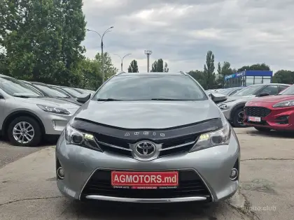 Toyota Auris 2013 (Manuală) - Toyota Auris 2013 - Chișinău - Image 2 of 17