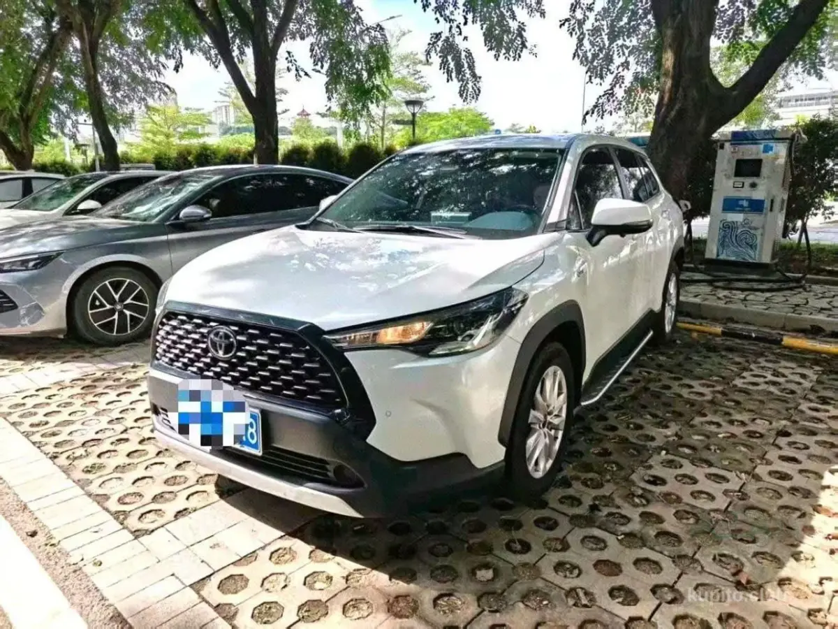 Toyota Corolla Cross 2024 (Automată) - Toyota Corolla Cross 2024 - Chișinău - Imagine 1 din 5