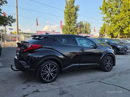 Toyota C-HR 2018 (Automată) - Toyota C-HR 2018 - Chișinău - Imagine 4 din 17