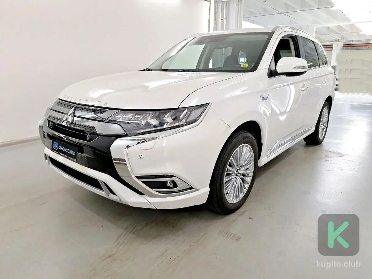 Mitsubishi Outlander 2019 (Automată) - Chișinău - Imagine 1 din 5