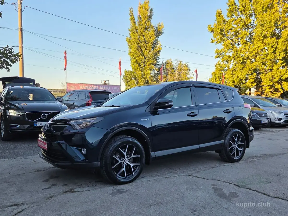 Toyota RAV4 2018 (Automată) - Toyota RAV4 2018 - Chișinău - Image 1 of 20