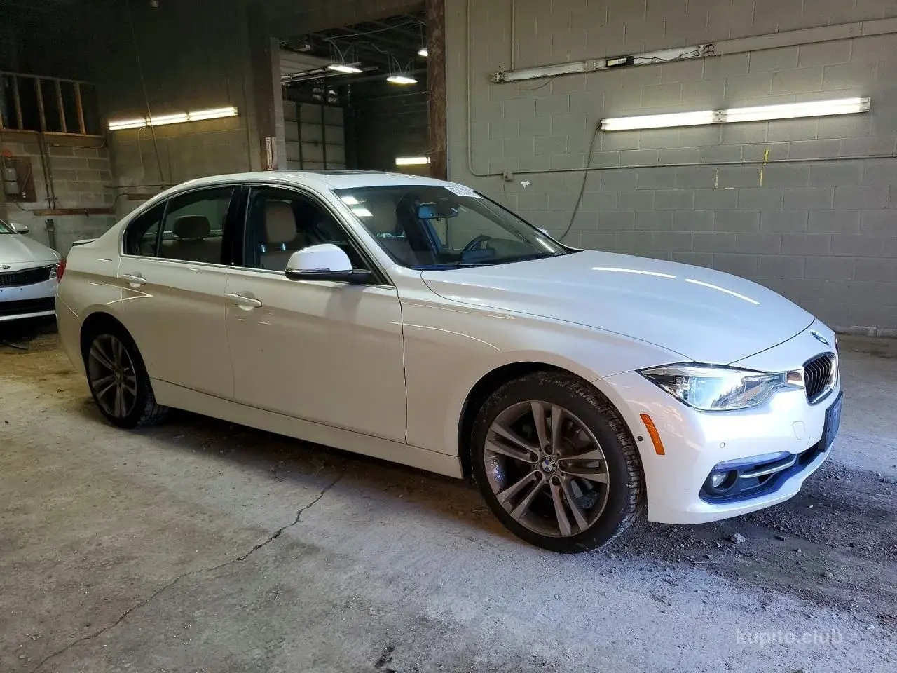 BMW 3 Series 2017 (Automată) - Chișinău - Imagine 1 din 5