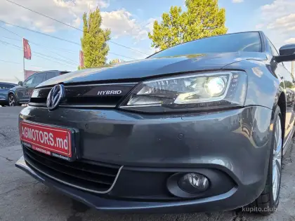 Volkswagen Jetta 2013 (Automată) - Volkswagen Jetta 2013 - Chișinău - Imagine 4 din 18