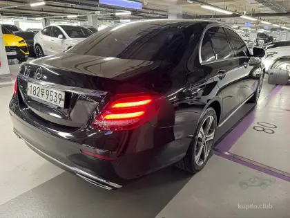 Mercedes-Benz E-Class 2019 (Automată) - Mercedes-Benz E-Class 2019 - Chișinău - Imagine 3 din 8