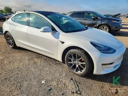 Tesla Model 3 2020 (Automată) - Tesla Model 3 2020 - Chișinău - Imagine 1 din 11