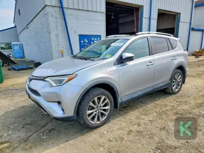 Toyota RAV4 2017 (Automată) - Toyota RAV4 2017 - Chișinău - Imagine 3 din 11