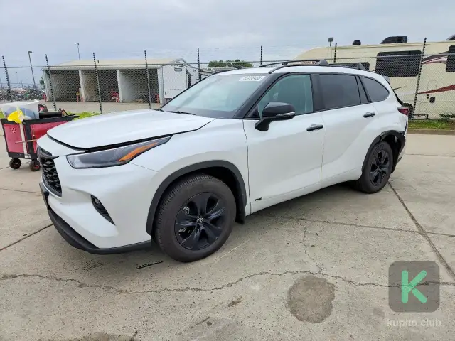Toyota Highlander 2024 (Automată) - Chișinău - Imagine 1 din 5