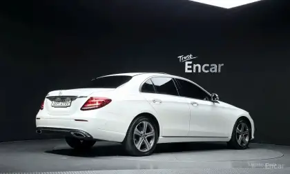 Mercedes-Benz E-Class 2018 (Automată) - Mercedes-Benz E-Class 2018 - Chișinău - Imagine 2 din 14