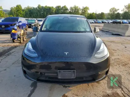 Tesla Model Y 2023 (Automată) - Tesla Model Y 2023 - Chișinău - Image 2 of 11