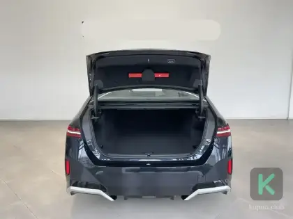 BMW i5 2025 (Automată) - BMW i5 2025 - Chișinău - Imagine 4 din 7